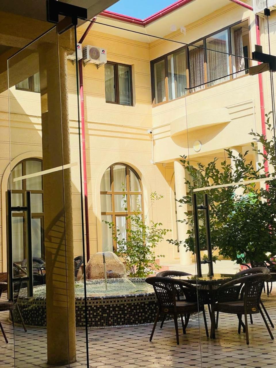 Alisher Hotel By Shosh Taskent Exterior foto